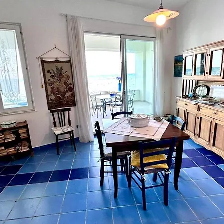 Casa Alba Serena By The Sea Apartment *