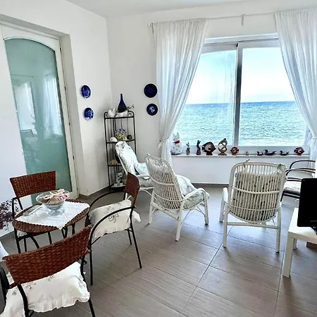 Casa Alba Serena By The Sea *