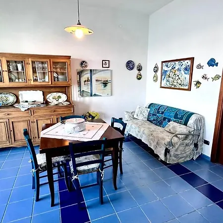 Casa Alba Serena By The Sea Apartment *